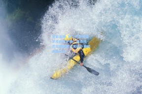 竞彩足球_梦三巴萨辉煌岁月的守护神，维克托·巴尔德斯那次关键扑救的永恒记忆